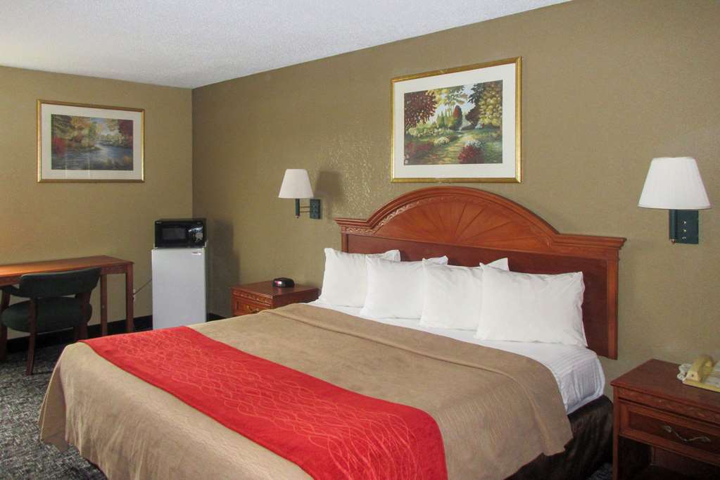 Quality Inn & Suites Ferdinand Ruang foto