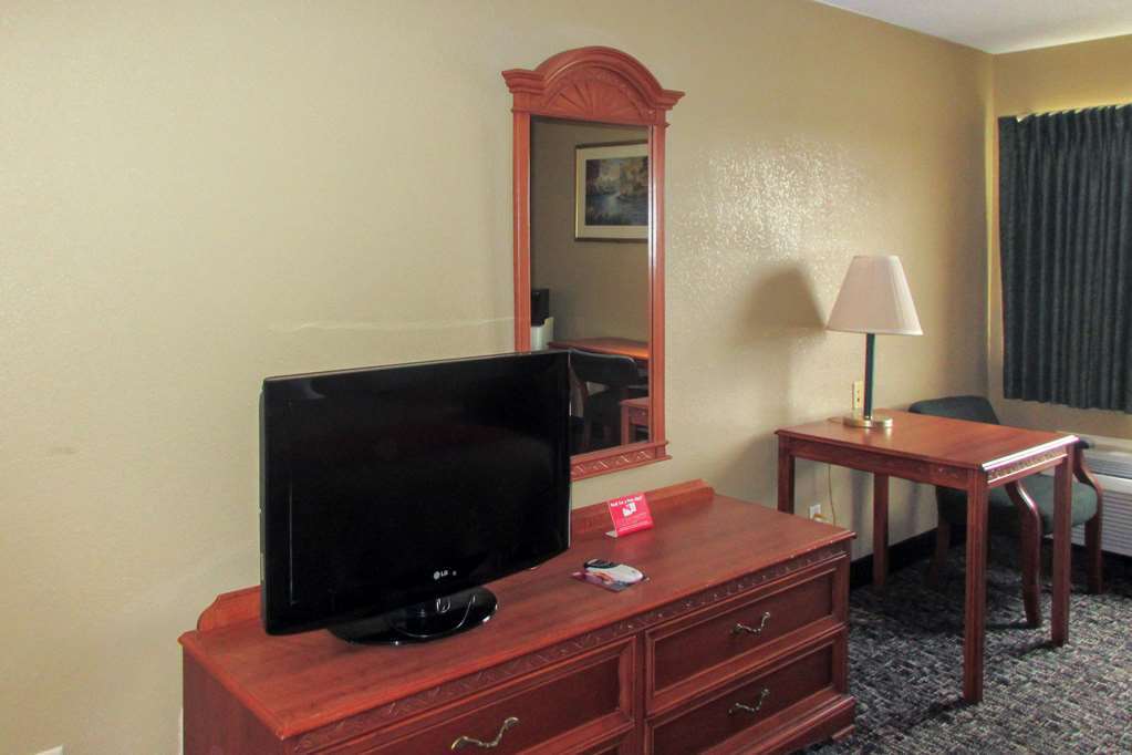 Quality Inn & Suites Ferdinand Ruang foto